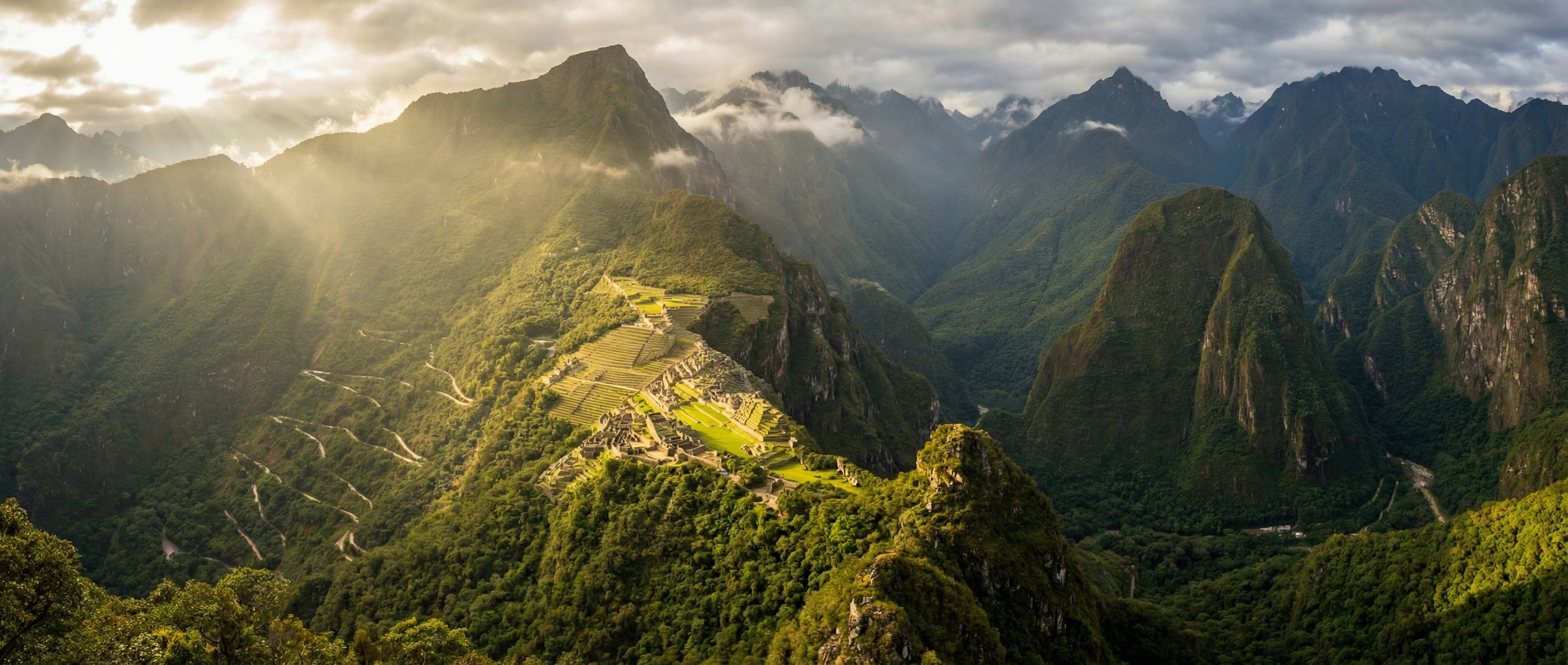 Vista aerea epica de Machu Picchu